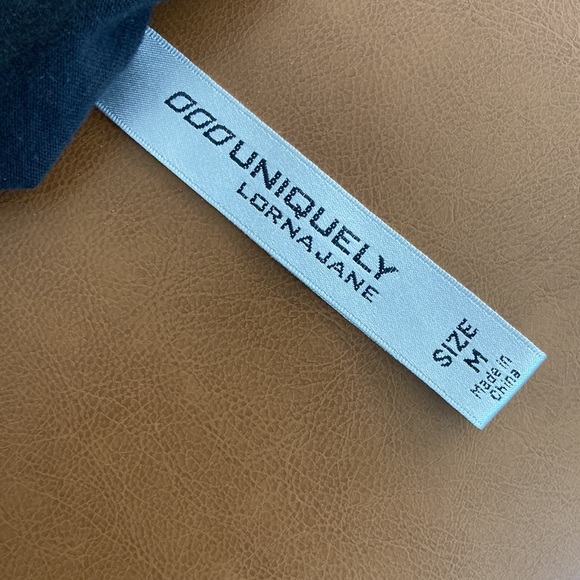 Crop Tank Top - Picture 3 of 3